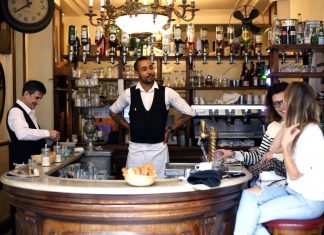 Au Pied d’Cheval: Bistrot parizian tradițional