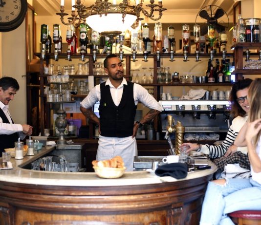 Au Pied d’Cheval: Bistrot parizian tradițional