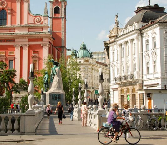 Biciclete și cultură: Călătorii prin orașe istorice