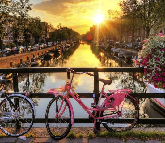 Călătorii cu bicicleta prin Europa: De la Amsterdam la Barcelona