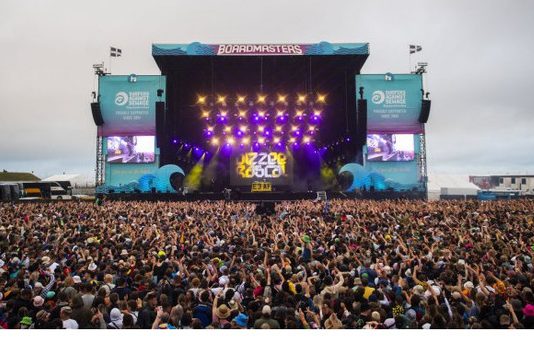 Câte festivaluri sunt în Marea Britanie?