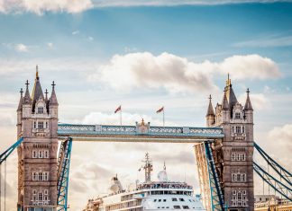 Croazieră în jurul Insulelor Britanice: de la Edinburgh la Dublin