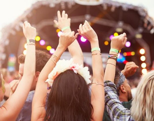 Cum să faci rezervare la festivaluri de muzică