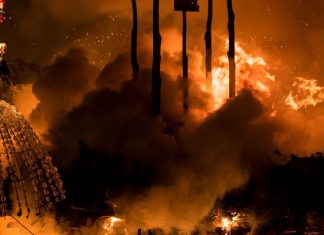 Festivalul Nozawa Onsen Fire: obiceiuri străvechi în Japonia