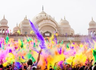 Holi: sărbătoarea culorilor și a bucuriei din India