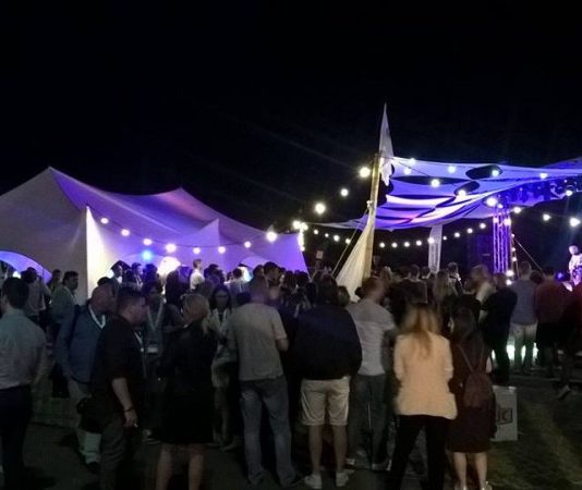 Sfaturi care te vor ajuta să te bucuri cu adevărat de festivalurile de muzică