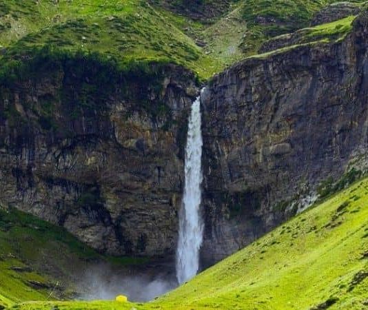 Sissu, Himachal Pradesh: Un ghid pentru a explora Himalaya