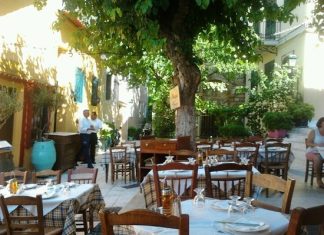 The Old Tavern of Psarras: Un loc cu tradiție în bucătăria grecească