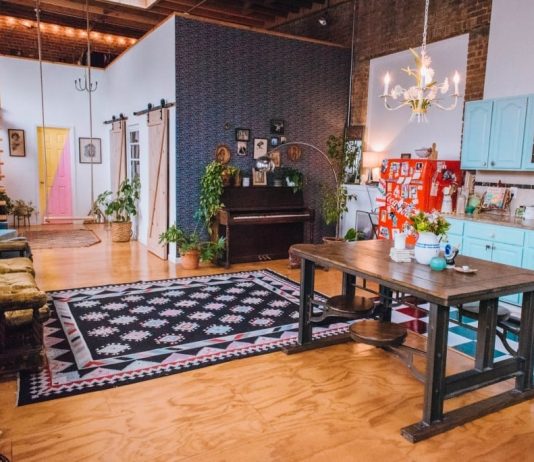 Unde să stați în Brooklyn: The Funky Loft